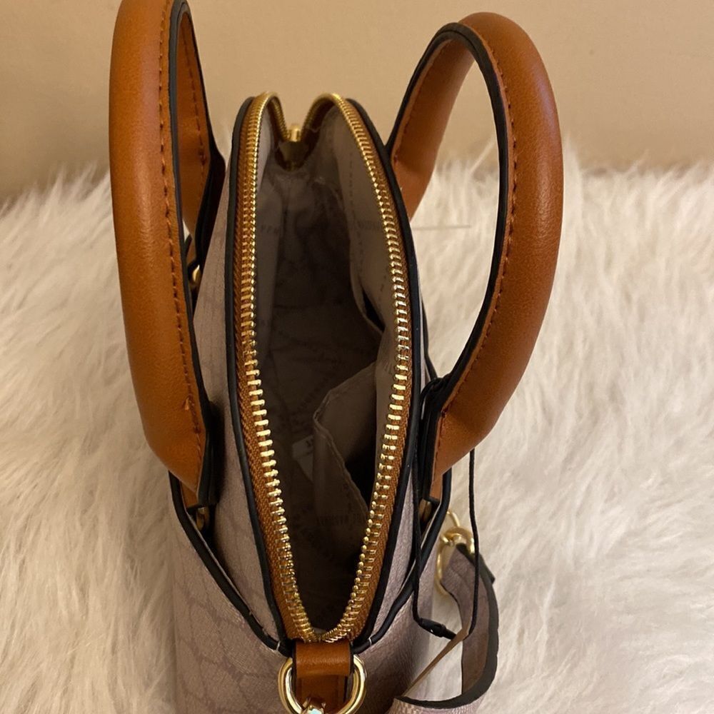 NWT Steve Madden (bbrody) Crossbody - Cognac - Picture 10 of 15